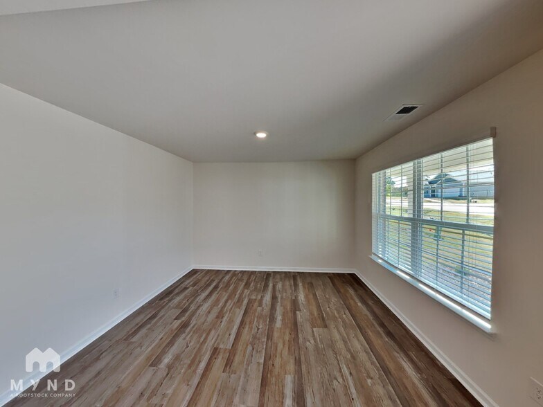 Building Photo - 2331 Mdw Strm Dr