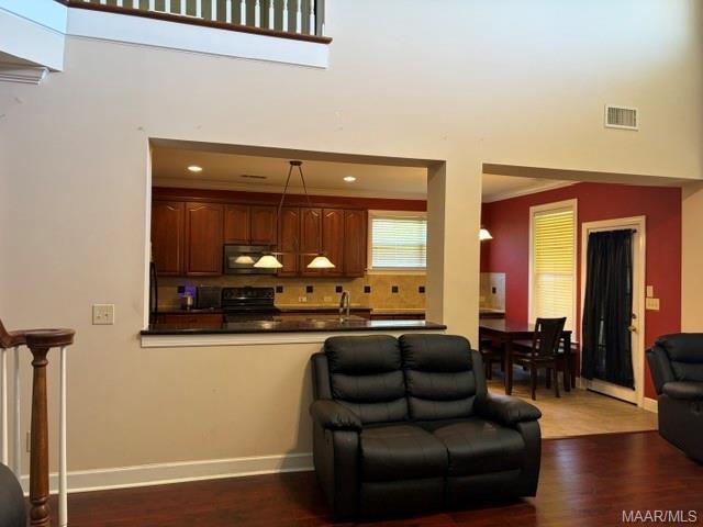 Building Photo - 9207 Albury Ct