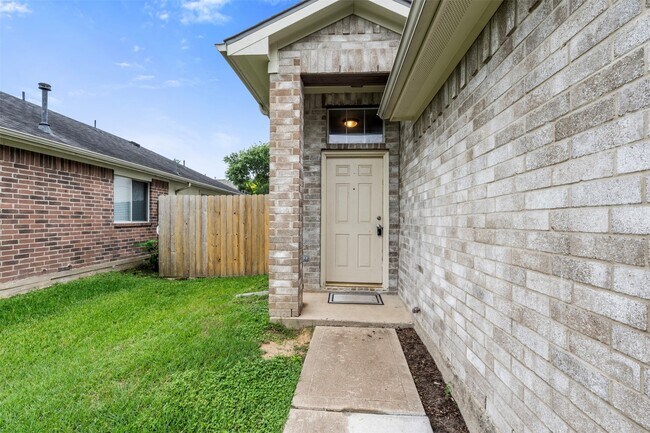 Building Photo - 6803 Highwind Bend Ln