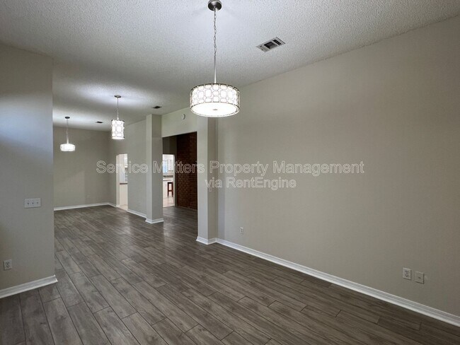 Building Photo - 6069 Breckenridge Dr