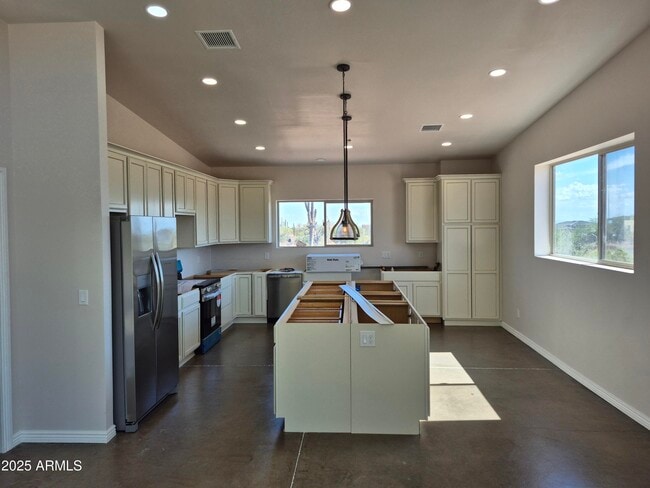Building Photo - 28848 N 79th St