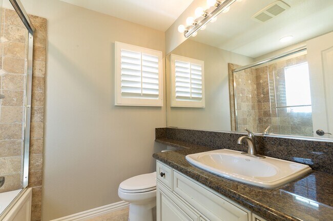 Building Photo - Single Family Golf Course Home for rent in...