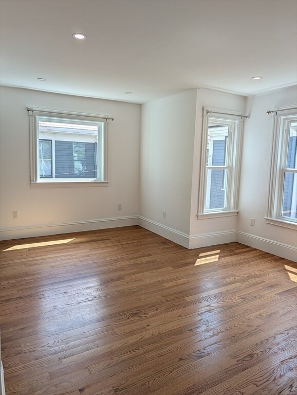 Building Photo - 56 Bakersfield St