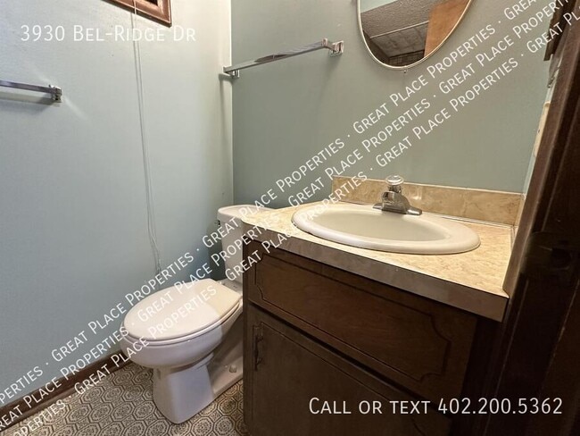 Building Photo - 3930 Bel-Ridge Dr