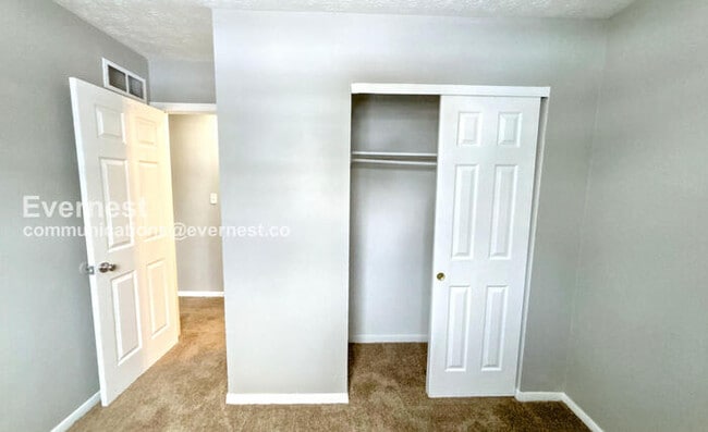 Building Photo - 3415 Bremen St