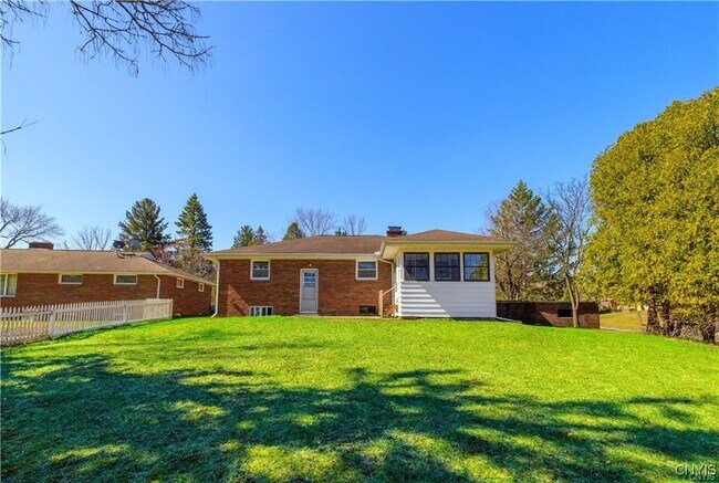 Building Photo - 101 Terrace Cir