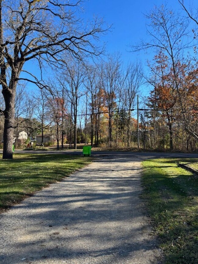 Building Photo - SEYM