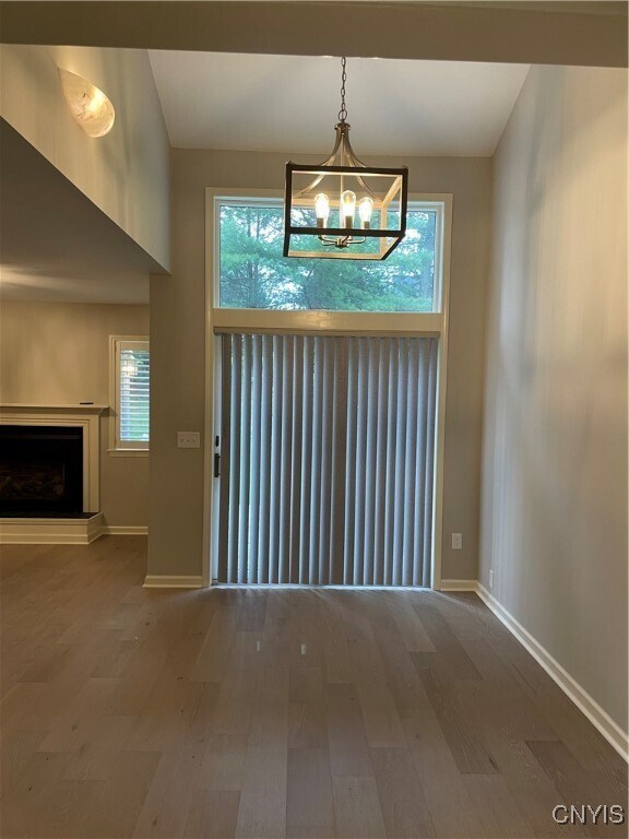 Building Photo - 497 Summerhaven Dr N