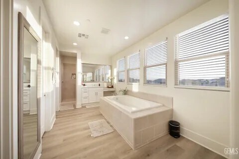 Building Photo - 3701 Parterre Ct