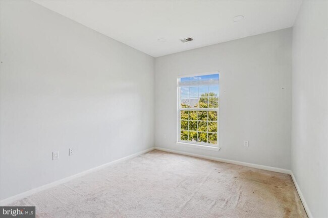 Building Photo - 4138 Fountainside Ln