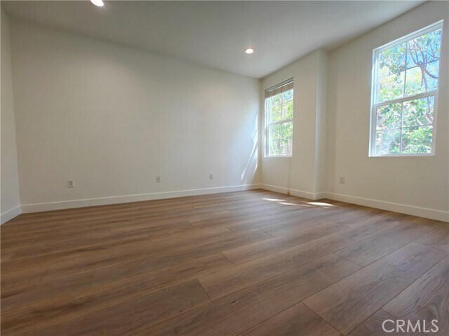 Building Photo - 614 Timberwood