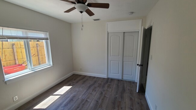 Building Photo - 1516 NE 17th Ave