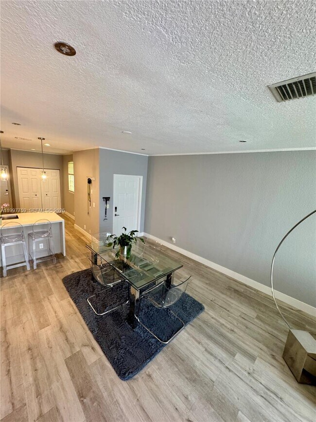 Building Photo - 2469 Cordoba Bend