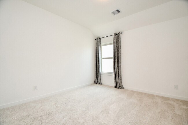 Building Photo - 943 Malibu Shr Ln