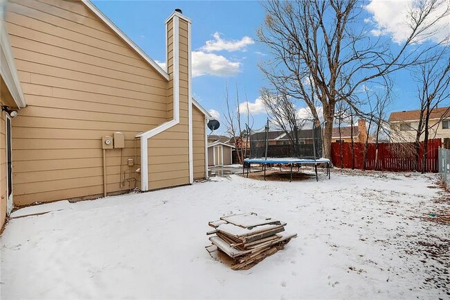 Building Photo - 4 Bedroom House for RENT