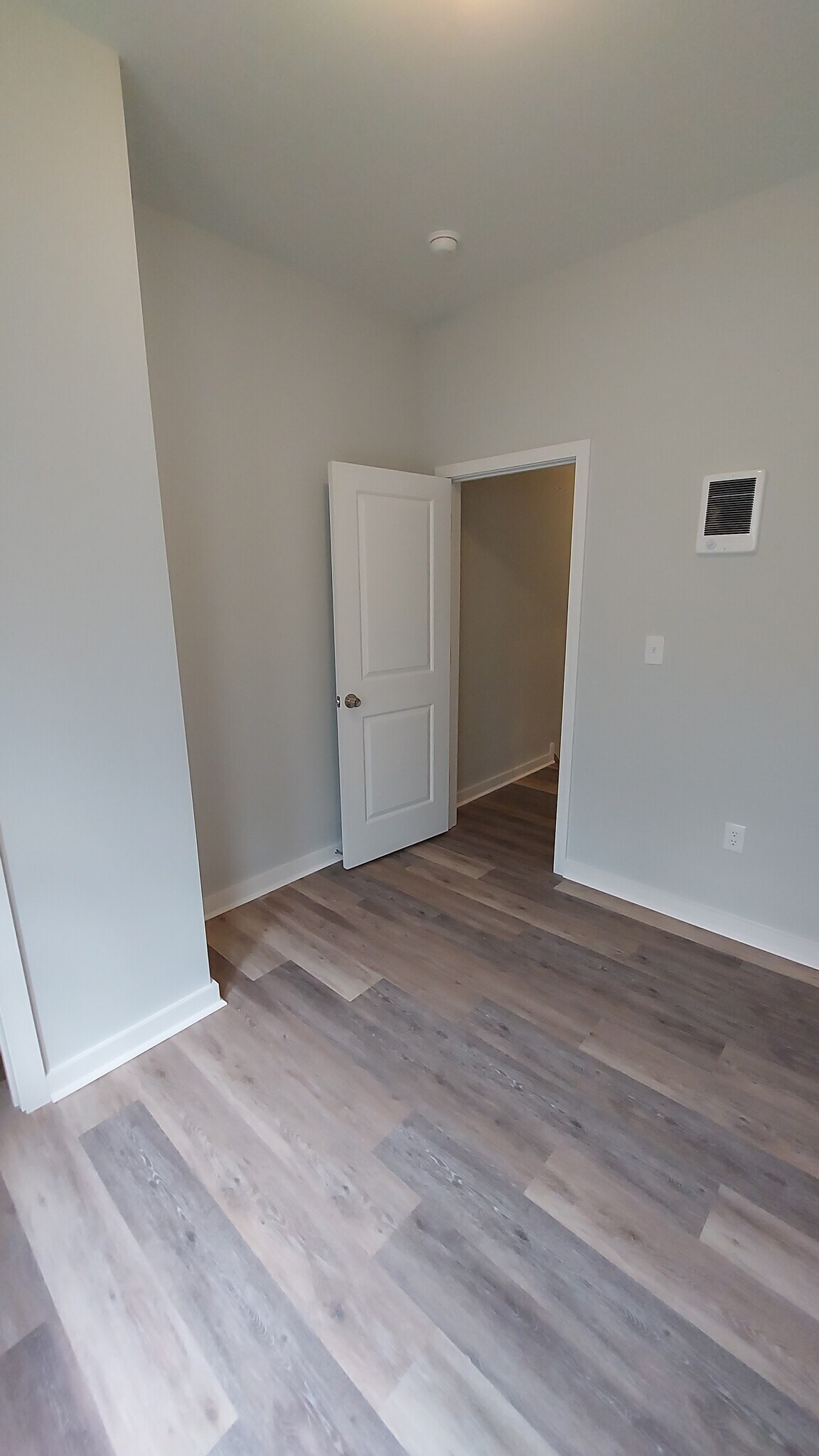 Building Photo - 2718 W York St