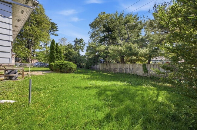 Building Photo - 6406 Dalewood Rd