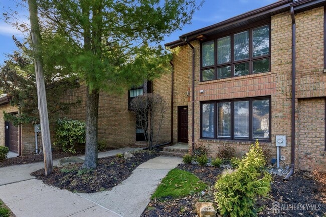 Building Photo - 172 Nathan Dr