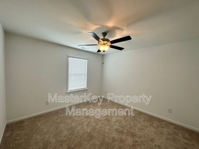 Building Photo - 1202 Briar Gate Dr