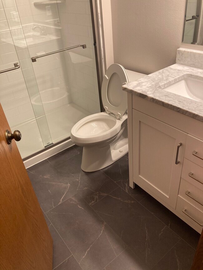 Bathroom #2 - 4887 Easy St