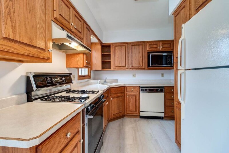 Building Photo - 2356 Hawthorne Ct