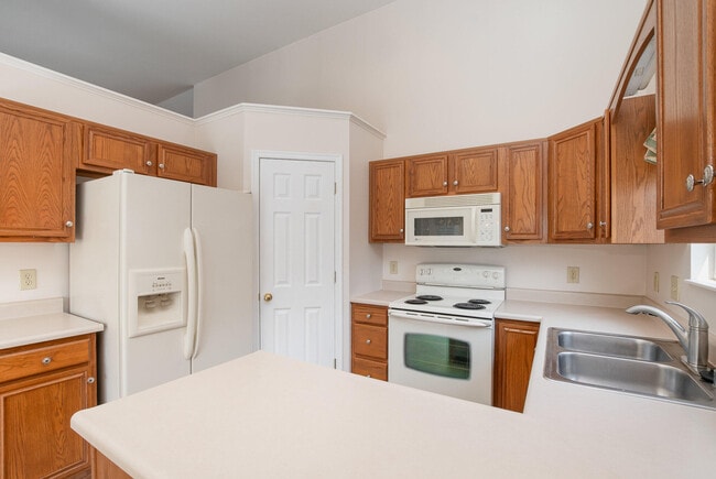 Building Photo - 7393 Maybury Ct