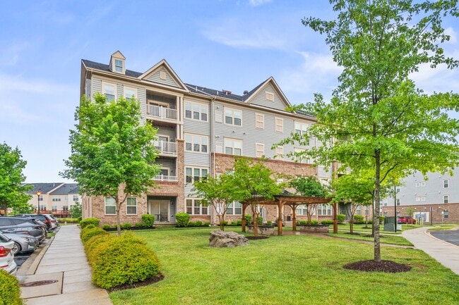 Building Photo - 6501 Walcott Ln