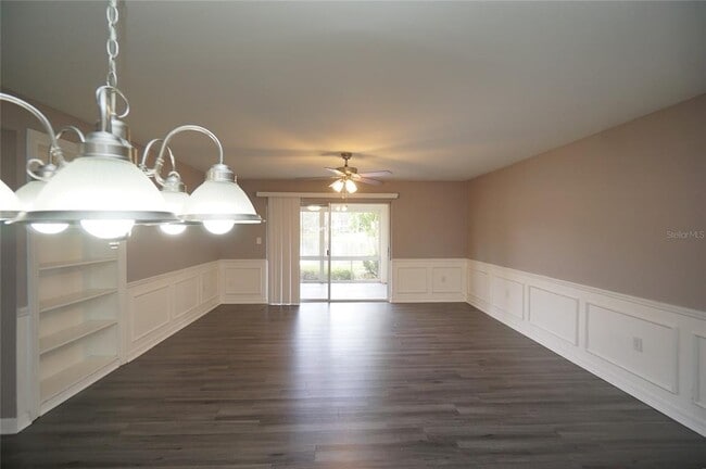 Building Photo - 10330 Carrollwood Ln