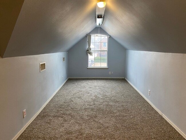Building Photo - Two-Story Home, 4-5 bedrooms, 2.5 bathroom...