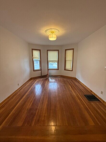 Building Photo - 44 Colberg Ave