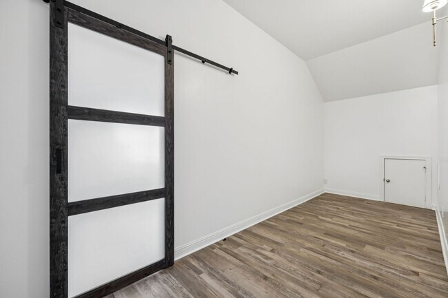 Building Photo - 219 Dugger Dr