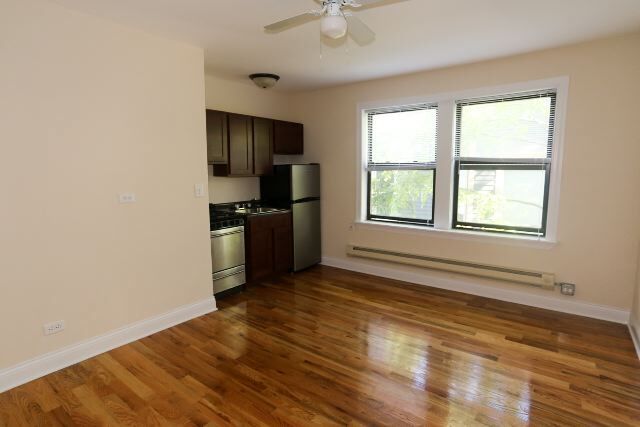 Building Photo - 4551 N Damen Ave