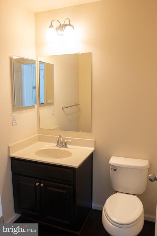 Building Photo - 726 Millhouse Dr