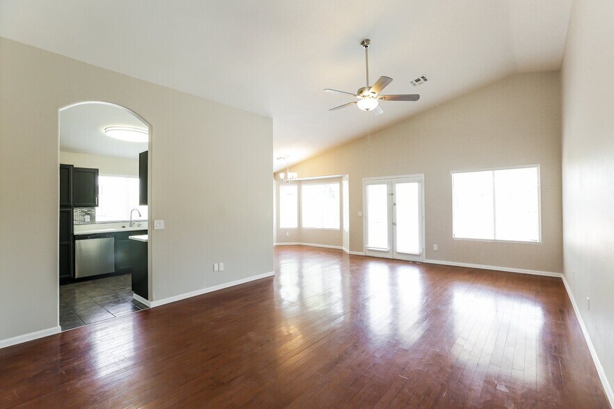 Building Photo - 7741 E Caballero Cir