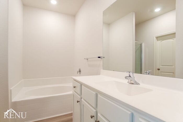 Building Photo - 10455 Red Cardinal Dr