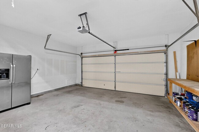Building Photo - 14613 Sunny Land Ave
