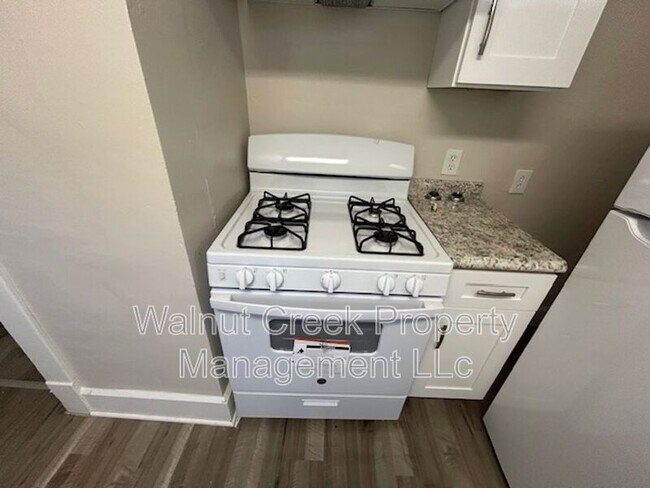 Building Photo - 362 Furnace St