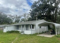 Building Photo - 3 Bedroom / 1 Bath House
