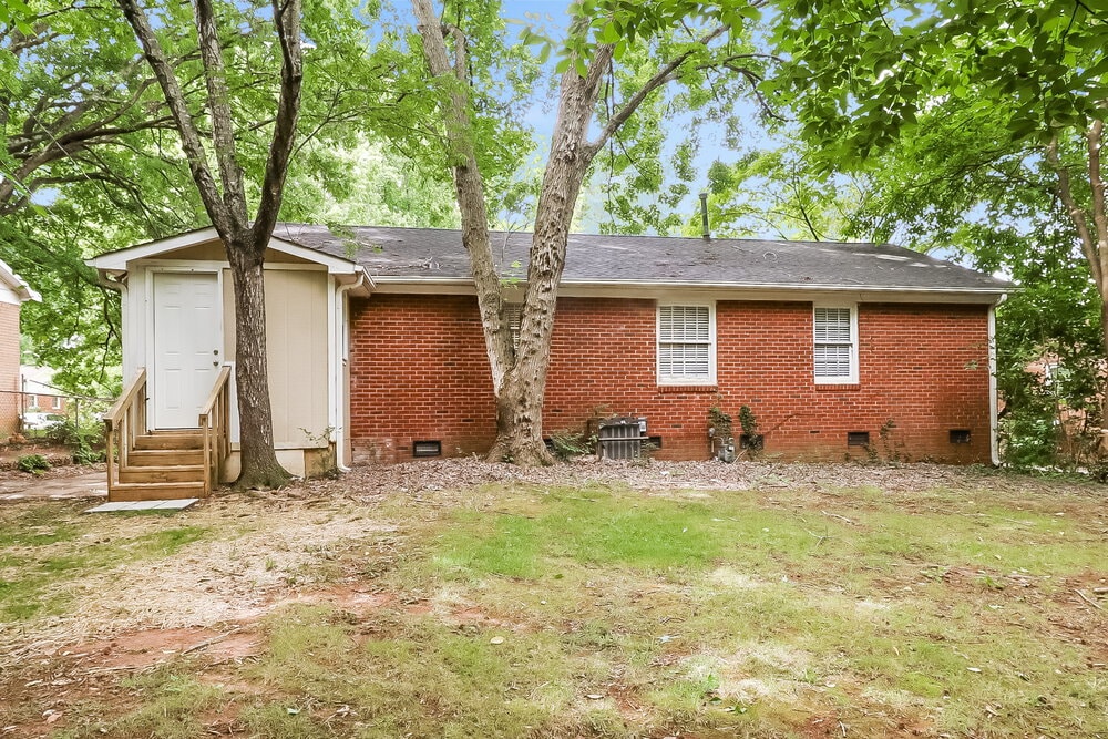 Building Photo - 2812 Denview Ln