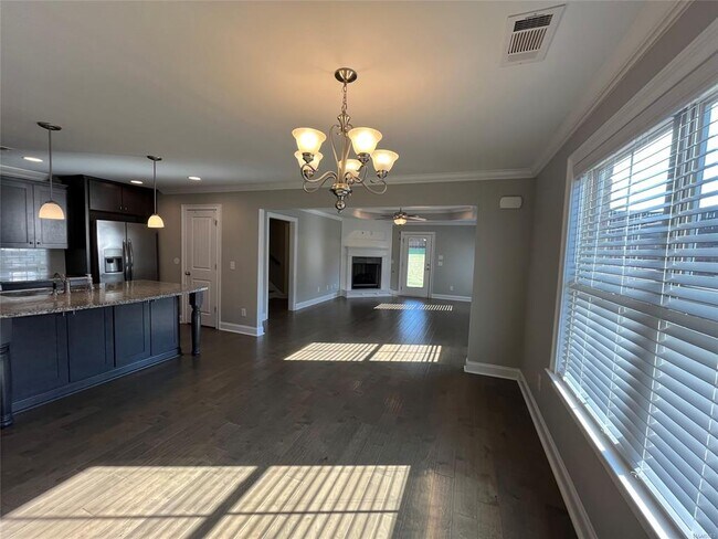 Building Photo - 966 Wheat Ridge Dr