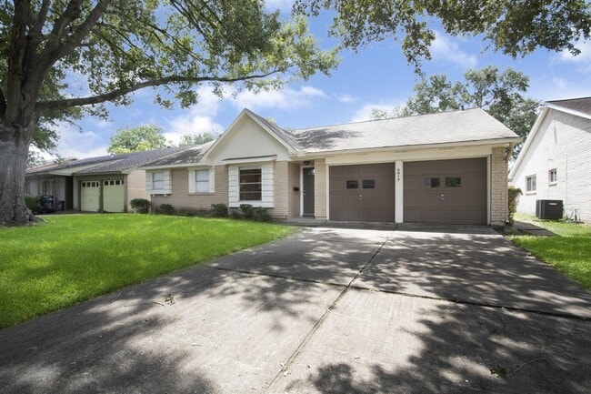 Building Photo - 6019 Spellman Rd