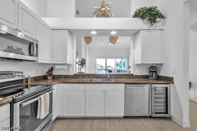Building Photo - 765 Bentwater Cir
