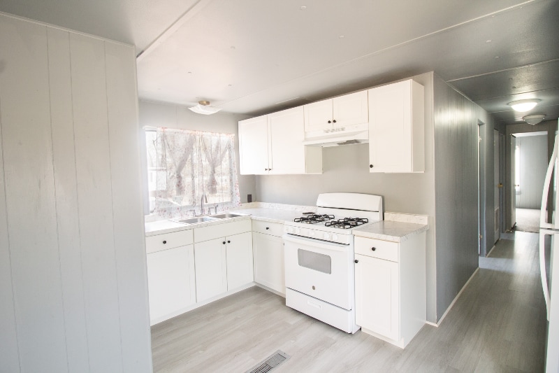 Building Photo - 704 Vine Ave