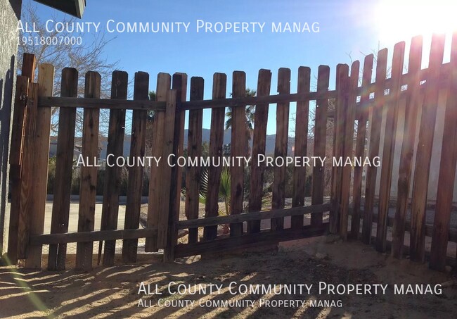 Building Photo - 73856 Sunnyvale Dr