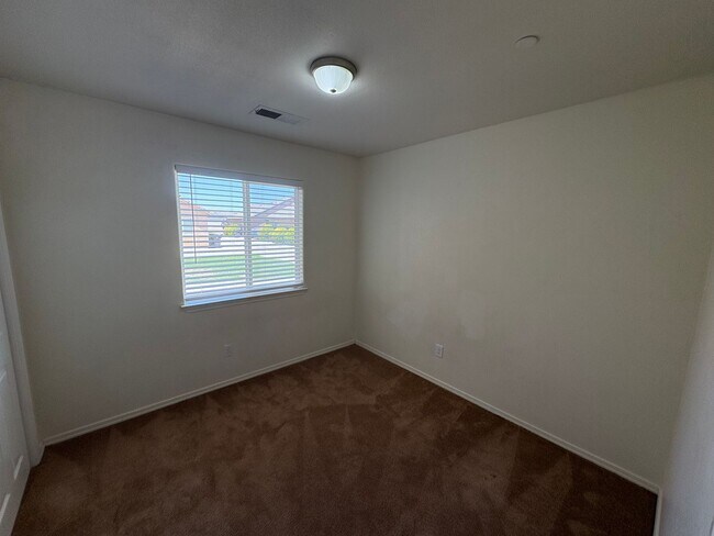 Building Photo - 2111 Bella Oaks Dr