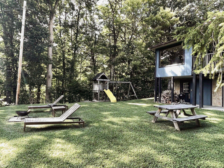 backyard - 3724 Warden Branch Ln