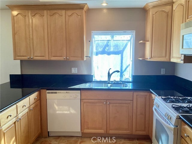 Building Photo - 5145 Yarmouth Ave