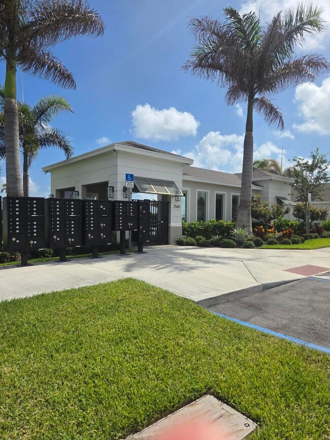 Building Photo - 1949 NE Ocean Dunes Dr
