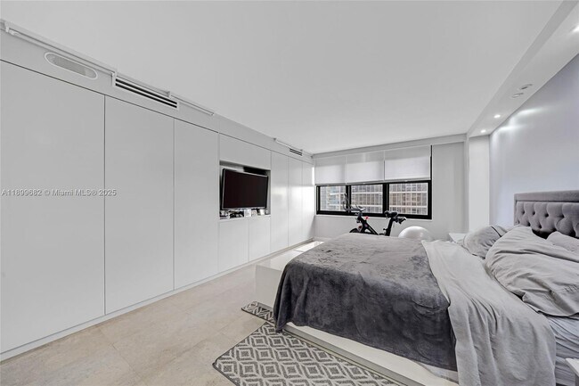 Building Photo - 9801 Collins Ave