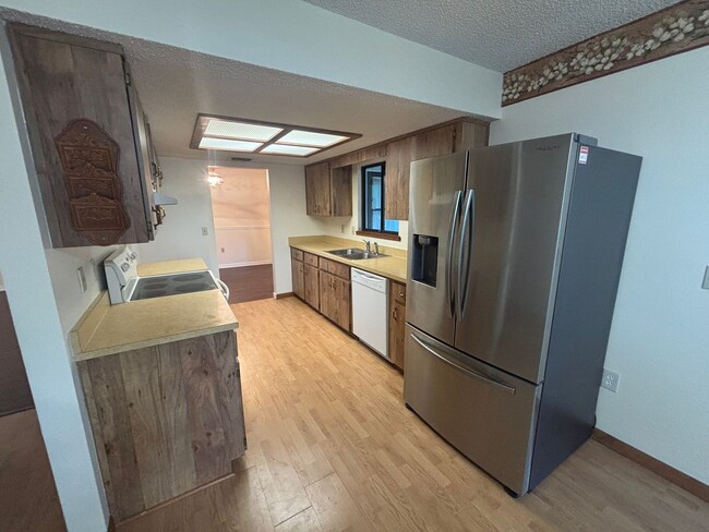 Building Photo - Corner lot house in 55+ community